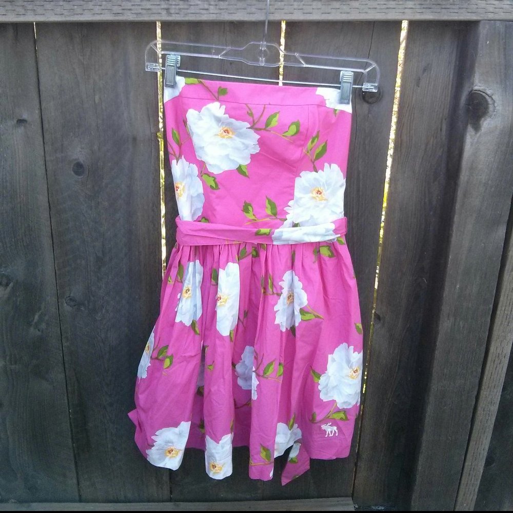 Like New A&F Strapless Pink & White Floral Dress